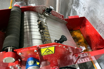 Rouleau magnétique pour liquides réfrigérants MVS – filtration du bain de prétraitement dans un atelier de peinture automobile
