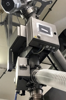 Détecteur de métaux gravitaire QUICKTRON 07 RH HyQ Clean – granulation et homogénéisation des mélanges dans la production pharmaceutique