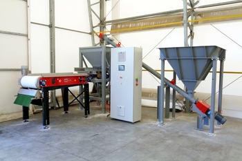 Séparateur à courants de Foucault ECS avec doseur vibrant – séparation de l'aluminium dans le recyclage des métaux