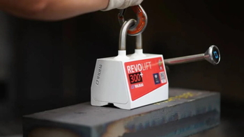 Aimant de levage lors de la manutention de charges