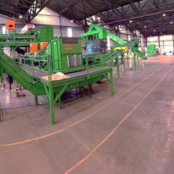 Ligne de triage automatique servant à trier des déchets en plastique 3D – bouteilles en PET