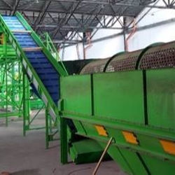 Ligne de triage automatique servant à trier des déchets en plastique 3D – bouteilles en PET