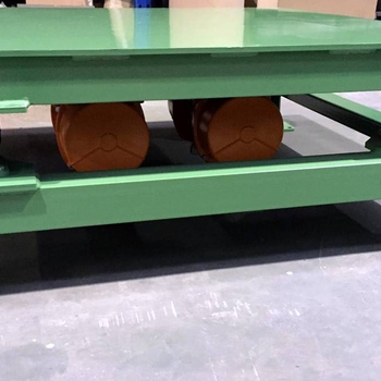 Table vibrante