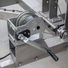 Croix lumineuse mobile FIREFLY 6 indiquant la fermeture d’une piste d’aéroport