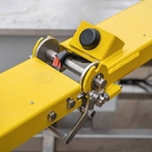 Croix lumineuse mobile FIREFLY 6 indiquant la fermeture d’une piste d’aéroport